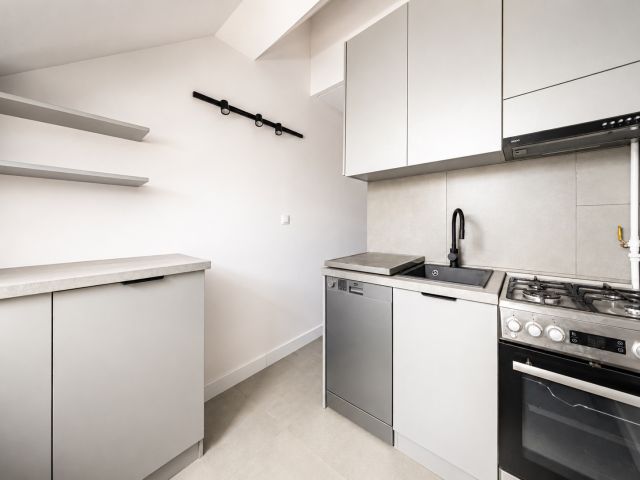 Apartment with a mezzanine after renovation 44 m - Квартира - Продаж - Poznań, Nowe Miasto