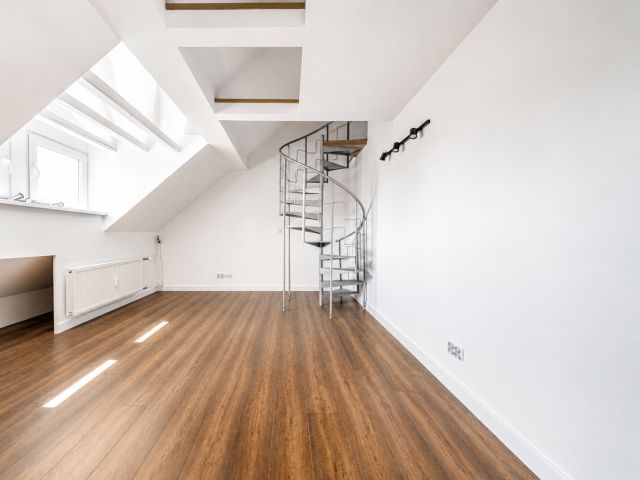 Apartment with a mezzanine after renovation 44 m - Квартира - Продаж - Poznań, Nowe Miasto