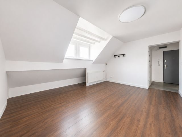 Apartment with a mezzanine after renovation 44 m - Квартира - Продаж - Poznań, Nowe Miasto