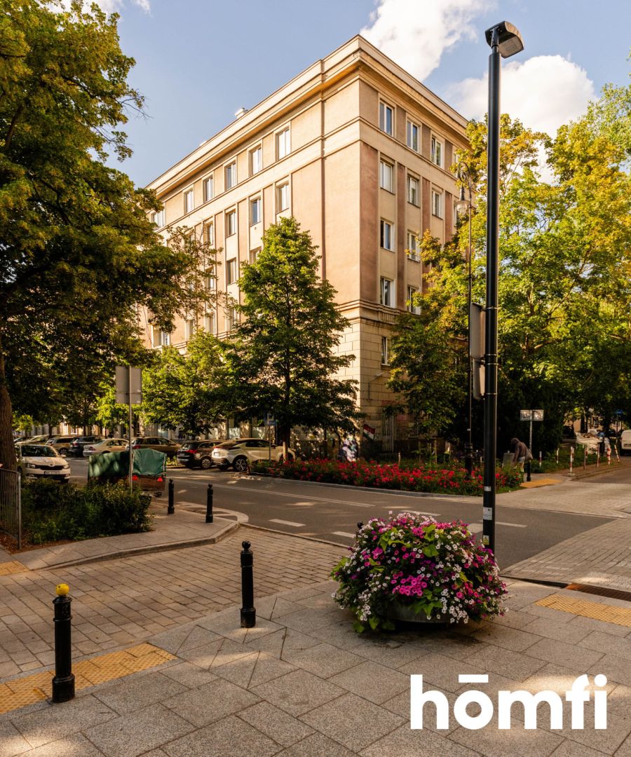 Studio Apartment 32.5 m² near Warsaw University of Technology | Polna Street | Available Immediately For rent - Apartment - Rent - Warszawa, Śródmieście