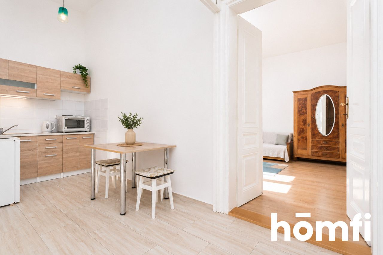 Spacious studio apartment for rent in the center of Kraków - Apartment - Rent - Kraków, Śródmieście / Stare Miasto