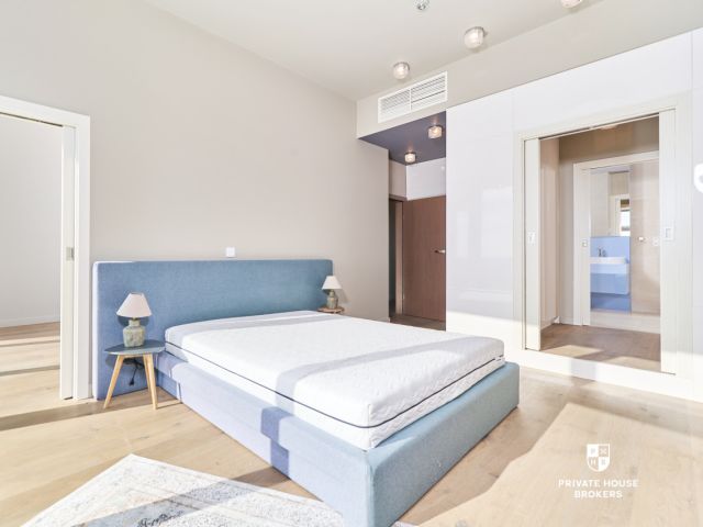 Apartament w żaglu Sky Tower - 107m2, 3 pokoje, 12-piętro - Mieszkanie - Sprzedaż - Wrocław, Krzyki