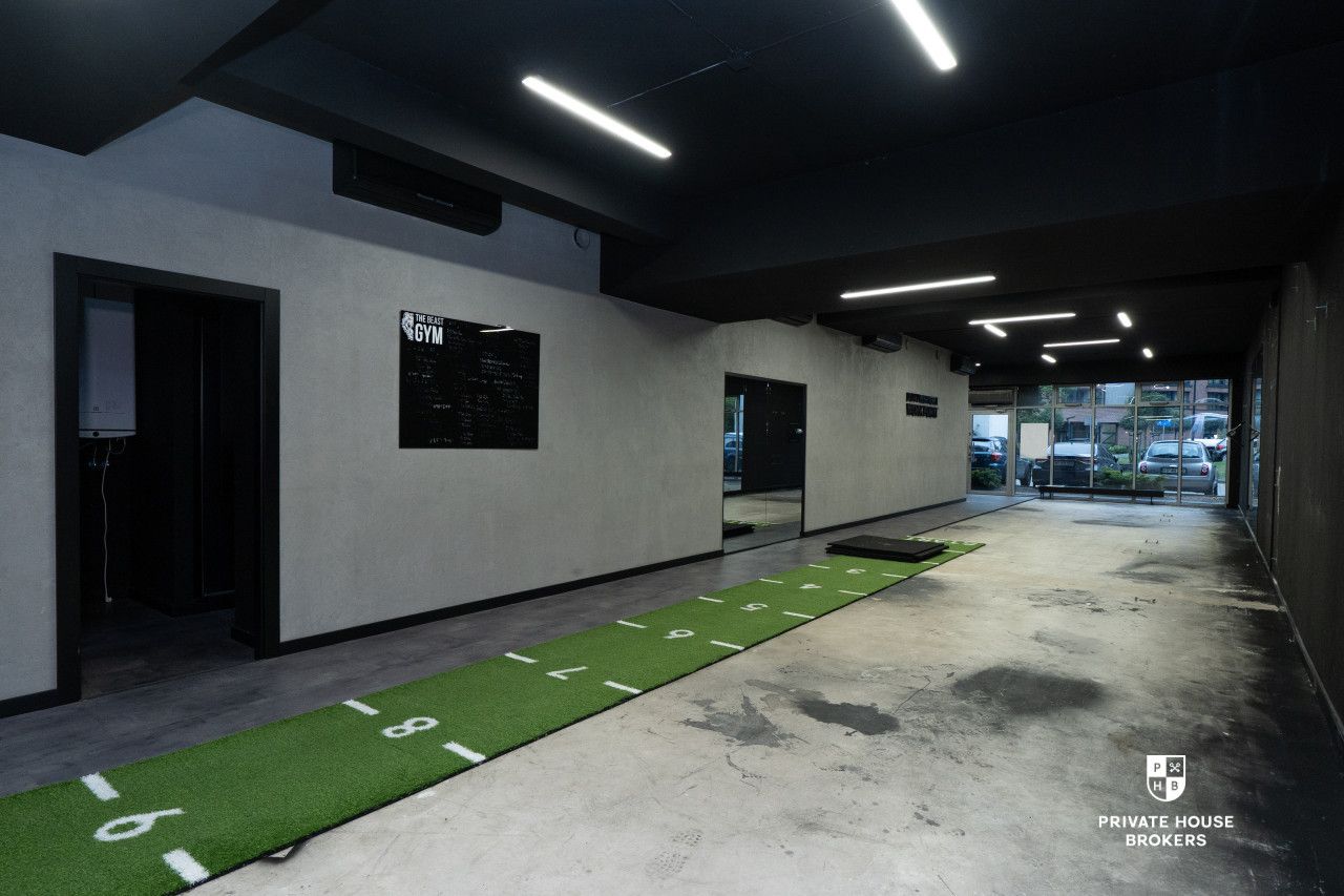 For sell commercial space Zabłocie district 135 m^2 - Комерційне приміщення - Оренда - Kraków, Podgórze
