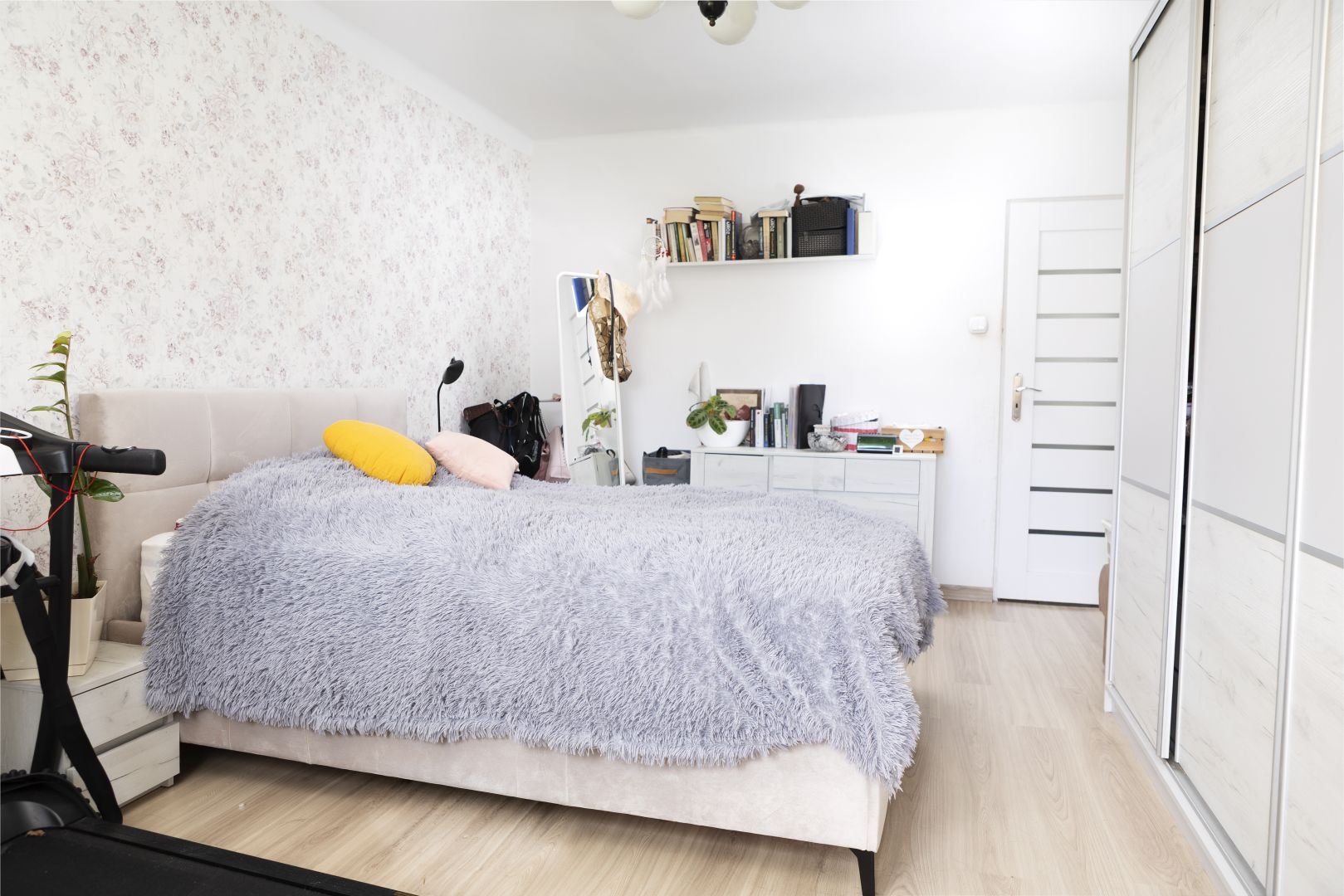 Spacious 4-room apartment on the ground floor - Apartment - Sale - Kielce, Uroczysko