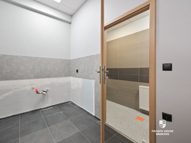 Groundfloor commercial space 139m2, Brzezie - Комерційне приміщення - Оренда - Krakowski, Zabierzów / Brzezie