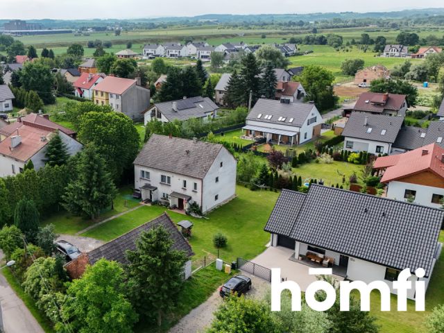 Jednorodzinny dom w spokojnej okolicy do remontu - Dom - Sprzedaż - Wielicki, Niepołomice