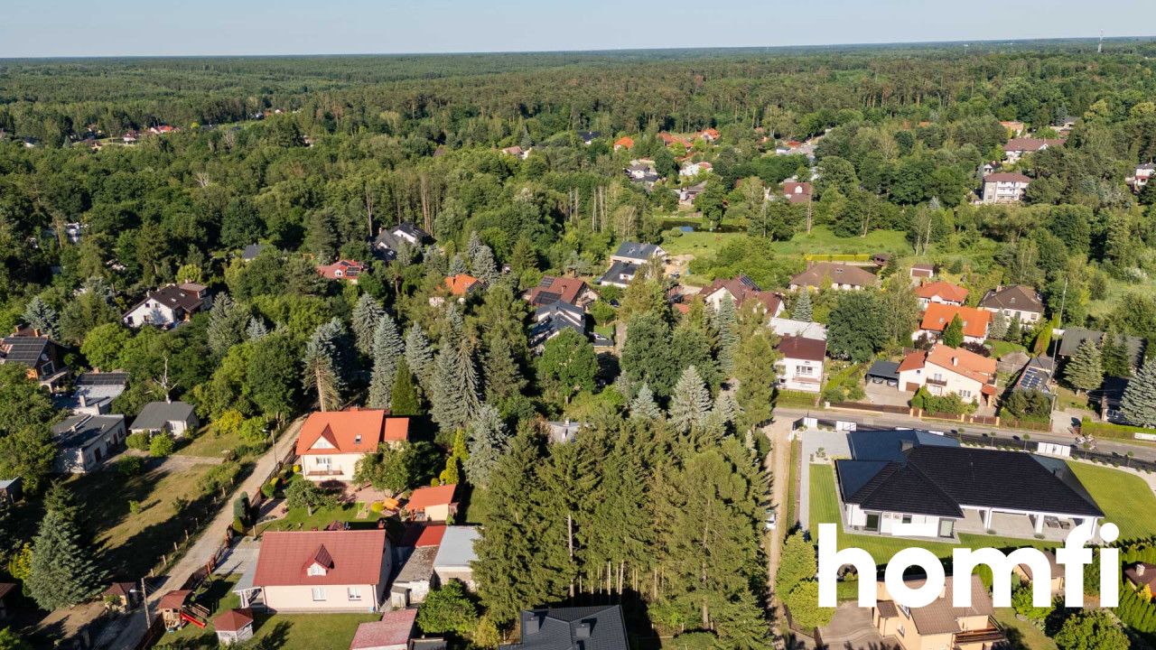 A large, green plot with a house to be renovated in a quiet district of Radom - Дім - Продаж - Radom, Rajec Poduchowny