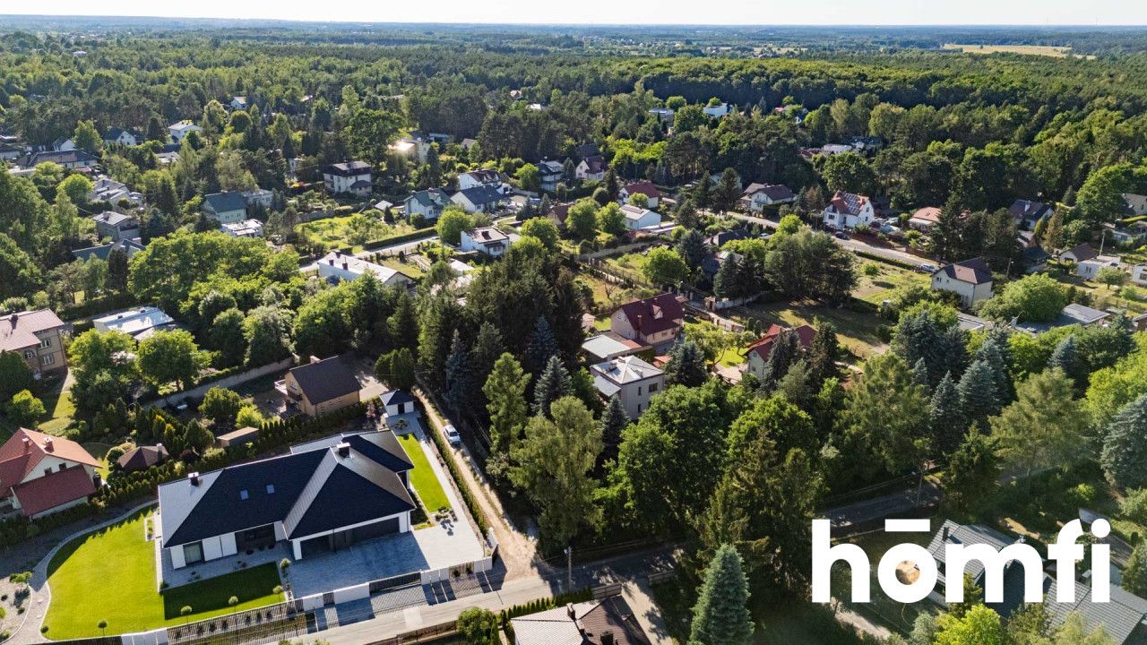 A large, green plot with a house to be renovated in a quiet district of Radom - Дім - Продаж - Radom, Rajec Poduchowny