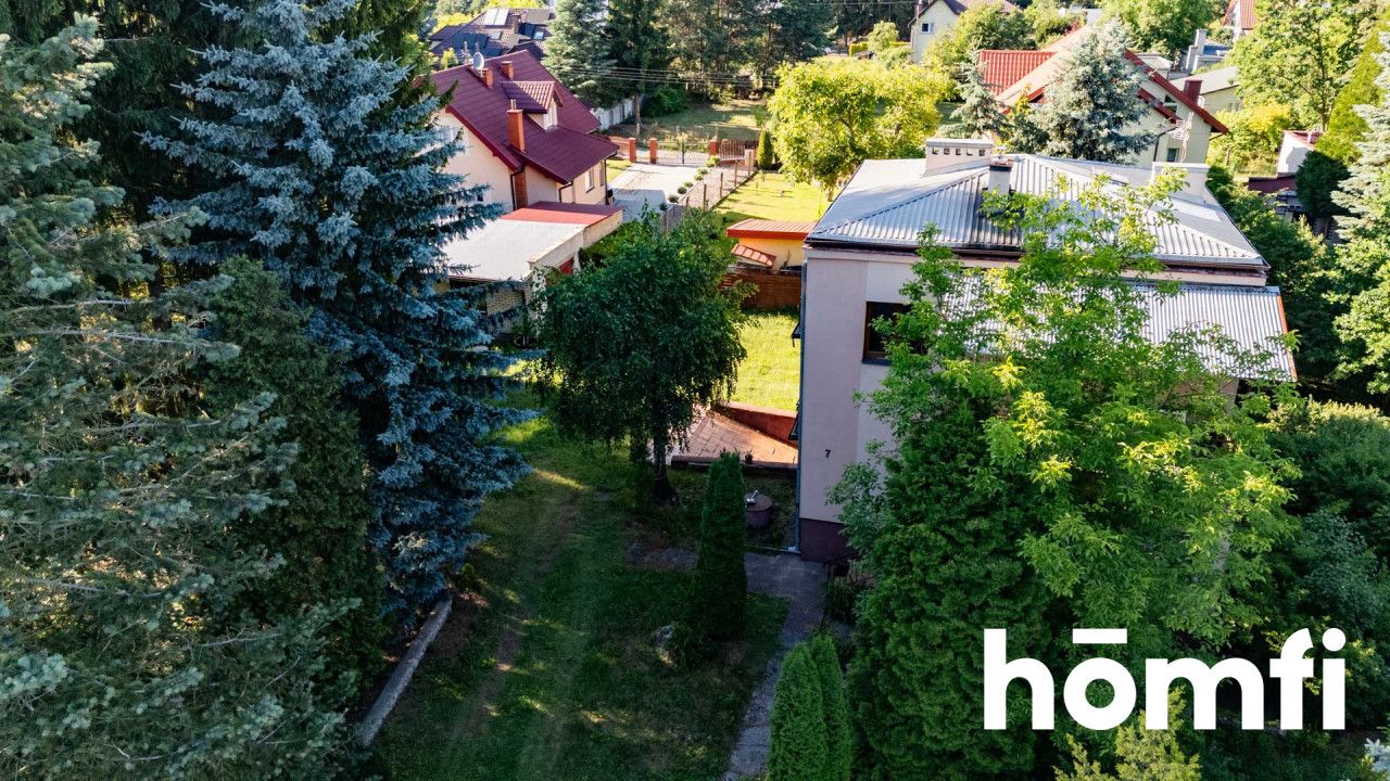 A large, green plot with a house to be renovated in a quiet district of Radom - Дім - Продаж - Radom, Rajec Poduchowny