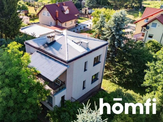 A large, green plot with a house to be renovated in a quiet district of Radom - Дім - Продаж - Radom, Rajec Poduchowny