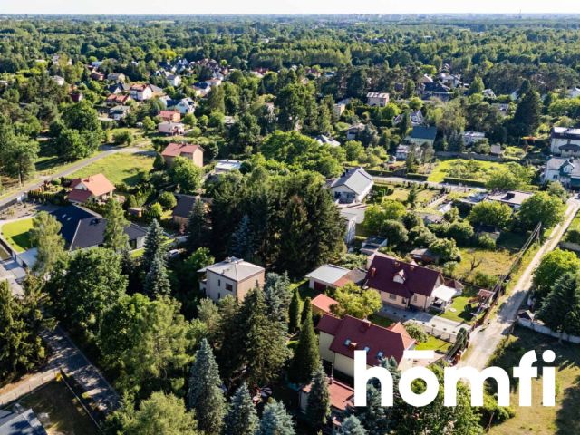 A large, green plot with a house to be renovated in a quiet district of Radom - Дім - Продаж - Radom, Rajec Poduchowny