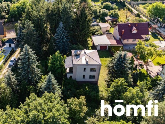 A large, green plot with a house to be renovated in a quiet district of Radom - Дім - Продаж - Radom, Rajec Poduchowny