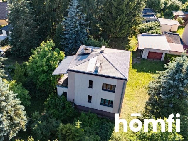 A large, green plot with a house to be renovated in a quiet district of Radom - Дім - Продаж - Radom, Rajec Poduchowny