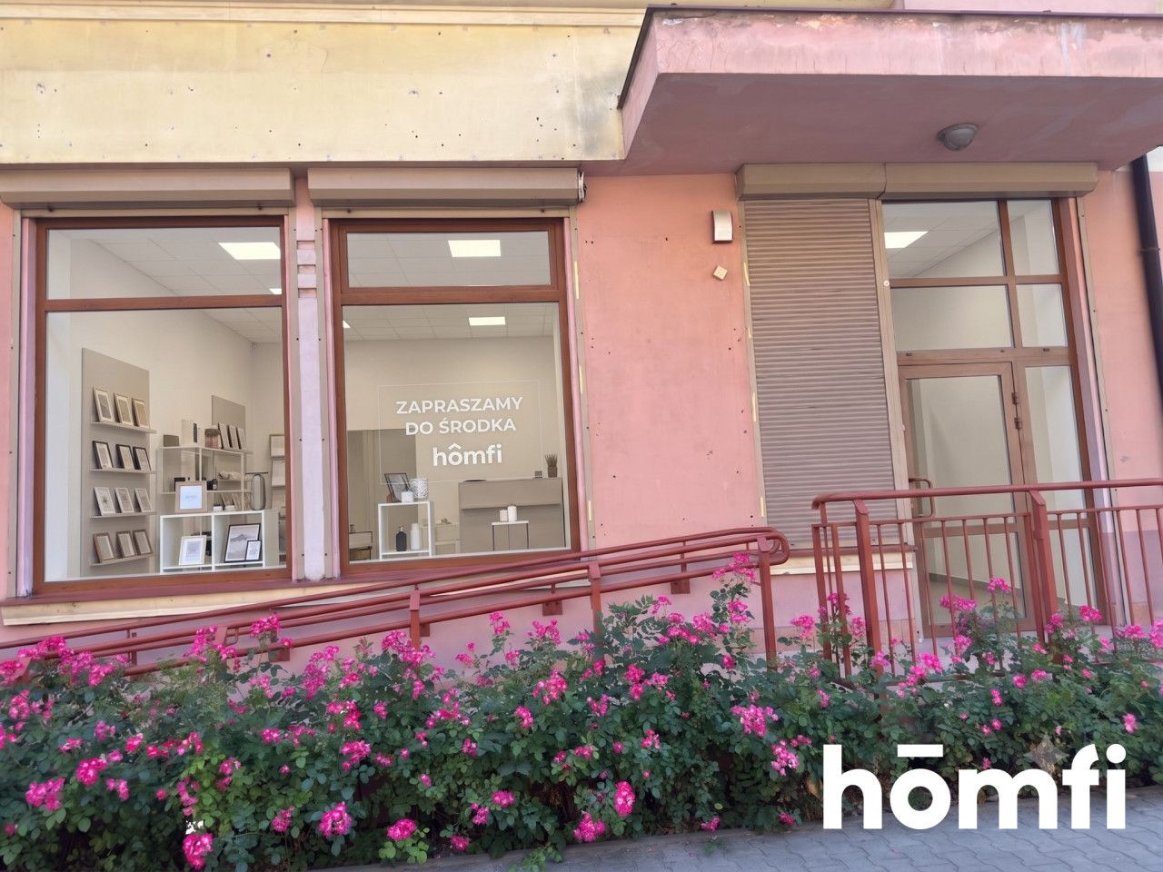 Premises with a large display window in the city center - Commercial premises - Rent - Radom, Śródmieście