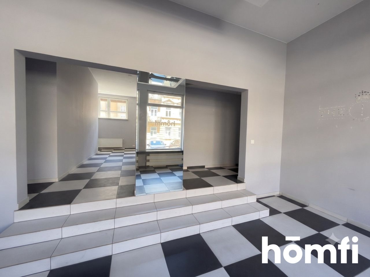 Premises with a large display window in the city center - Commercial premises - Rent - Radom, Śródmieście