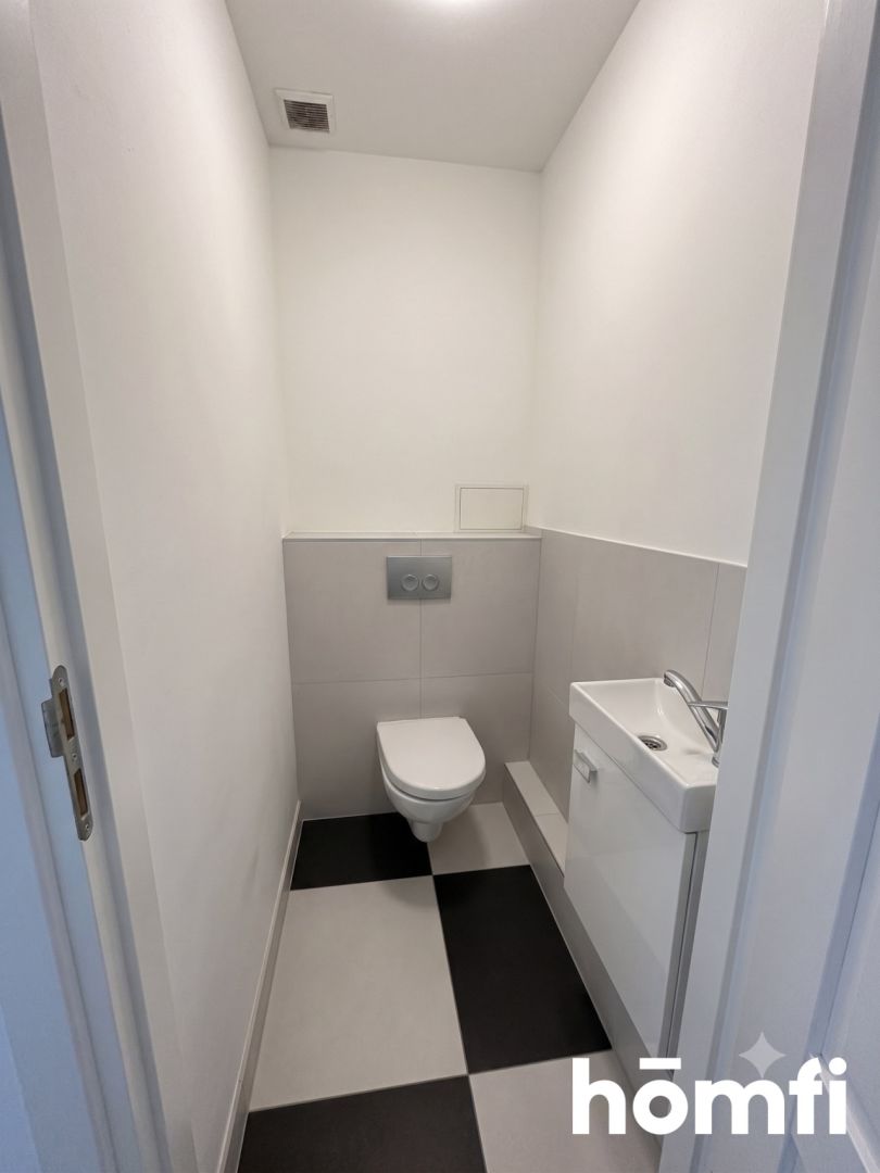 Premises with a large display window in the city center - Commercial premises - Rent - Radom, Śródmieście