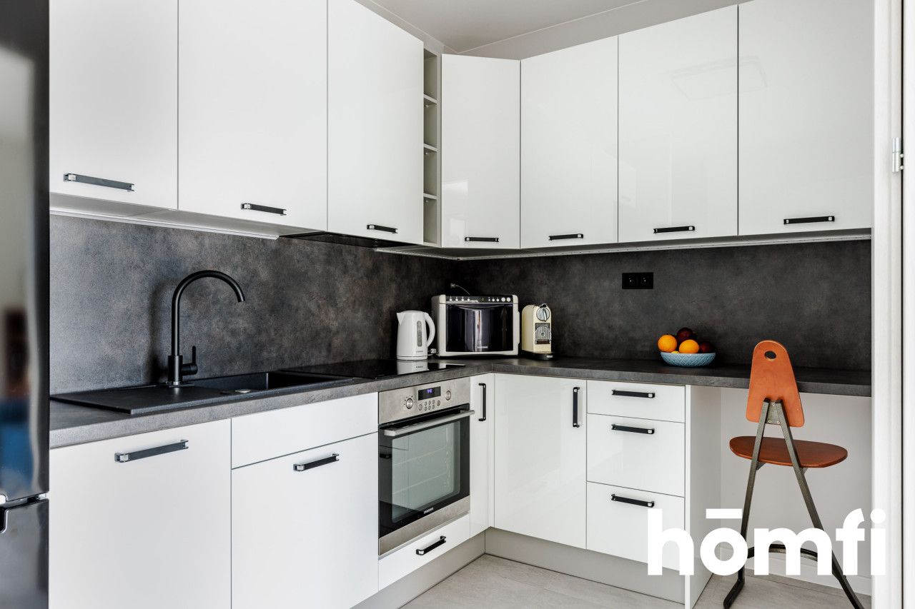 New 3-bedrooms apartment with great public transport and a garage - Apartment - Rent - Warszawa, Włochy