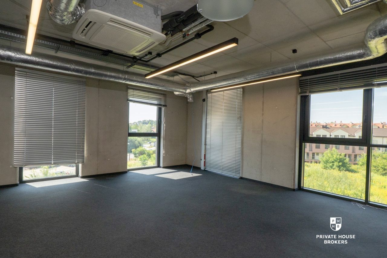 A unique space for your business - an intimate office building at Lubostroń street - Commercial premises - Rent - Kraków, Ruczaj