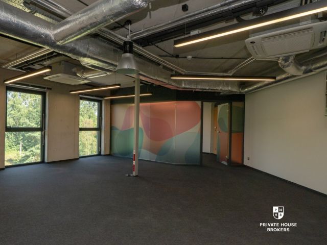 A unique space for your business - an intimate office building at Lubostroń street - Commercial premises - Rent - Kraków, Ruczaj