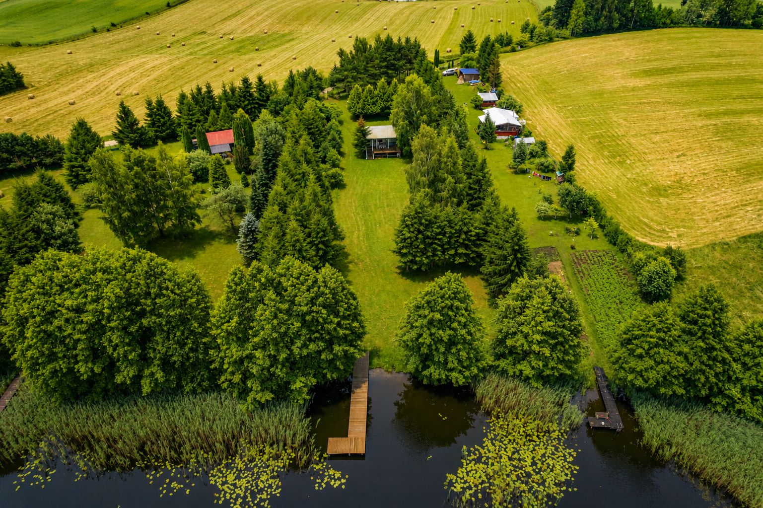 Charming house with a shoreline and a new pier - Дім - Продаж - Olsztyński, Świątki / Brzydowo