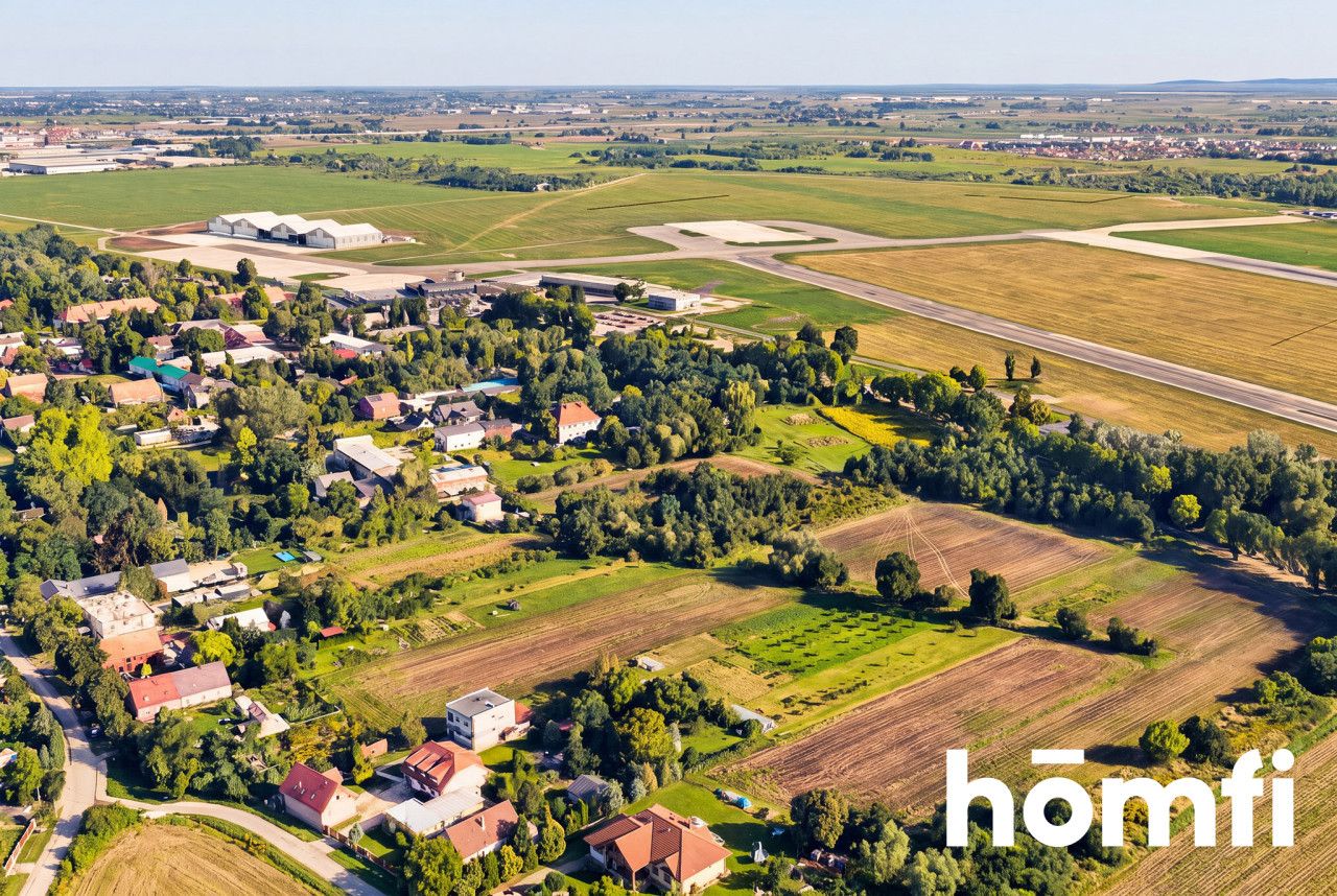 Investment Land | Next to Wrocław Airport - Plot - Sale - Wrocław, Fabryczna / Strachowice