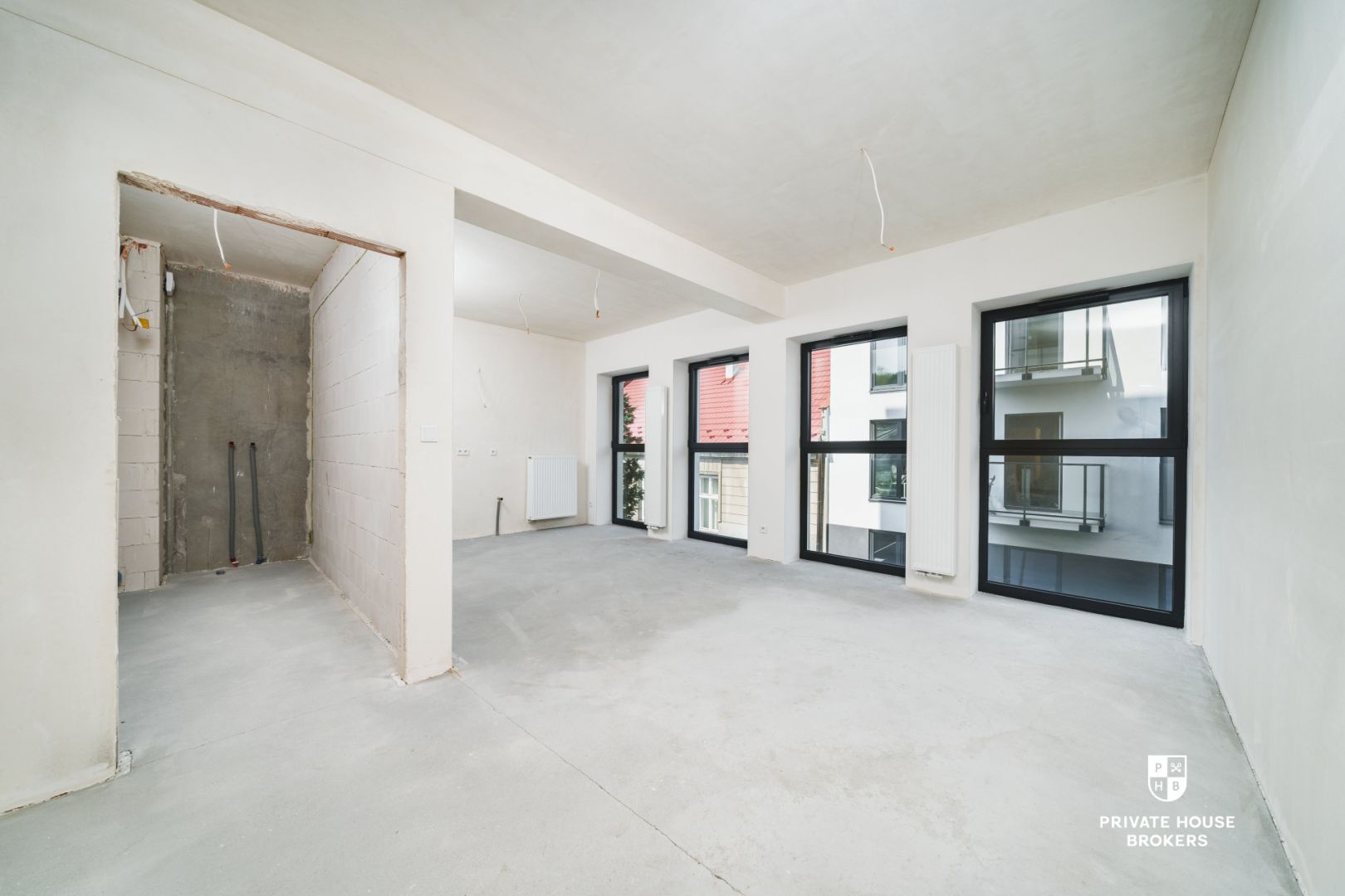 Compact investment commercial space in the heart of Stare Podgórze district - Commercial premises - Sale - Kraków, Podgórze