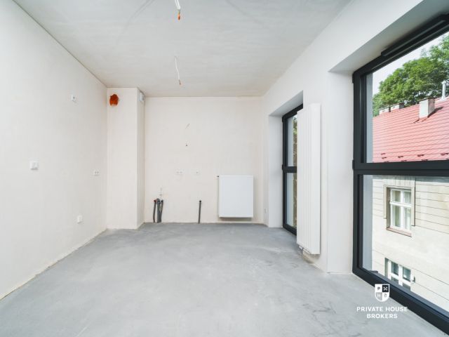 Compact investment commercial space in the heart of Stare Podgórze district - Commercial premises - Sale - Kraków, Podgórze