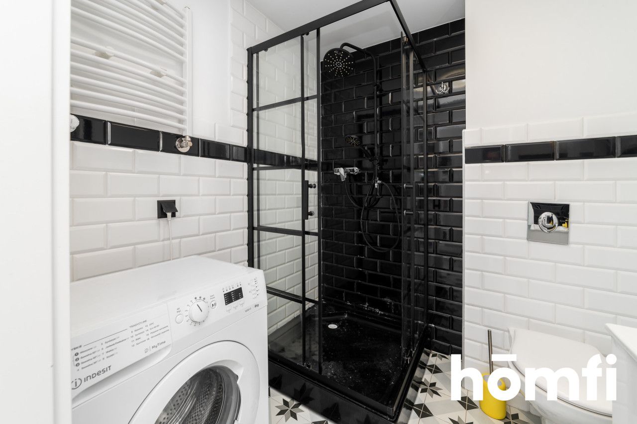 A functional 31 m² studio apartment is available for rent on the 3rd floor of a building on Legionów Street - Квартира - Оренда - Łódź, Polesie