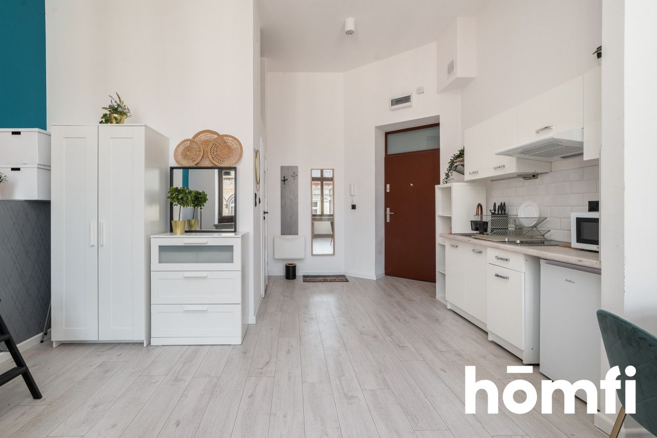 A functional 31 m² studio apartment is available for rent on the 3rd floor of a building on Legionów Street - Квартира - Оренда - Łódź, Polesie