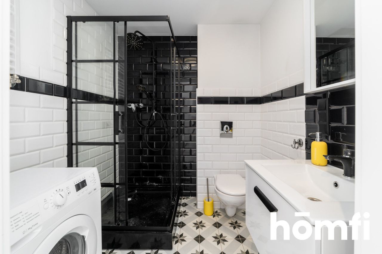 A functional 31 m² studio apartment is available for rent on the 3rd floor of a building on Legionów Street - Квартира - Оренда - Łódź, Polesie