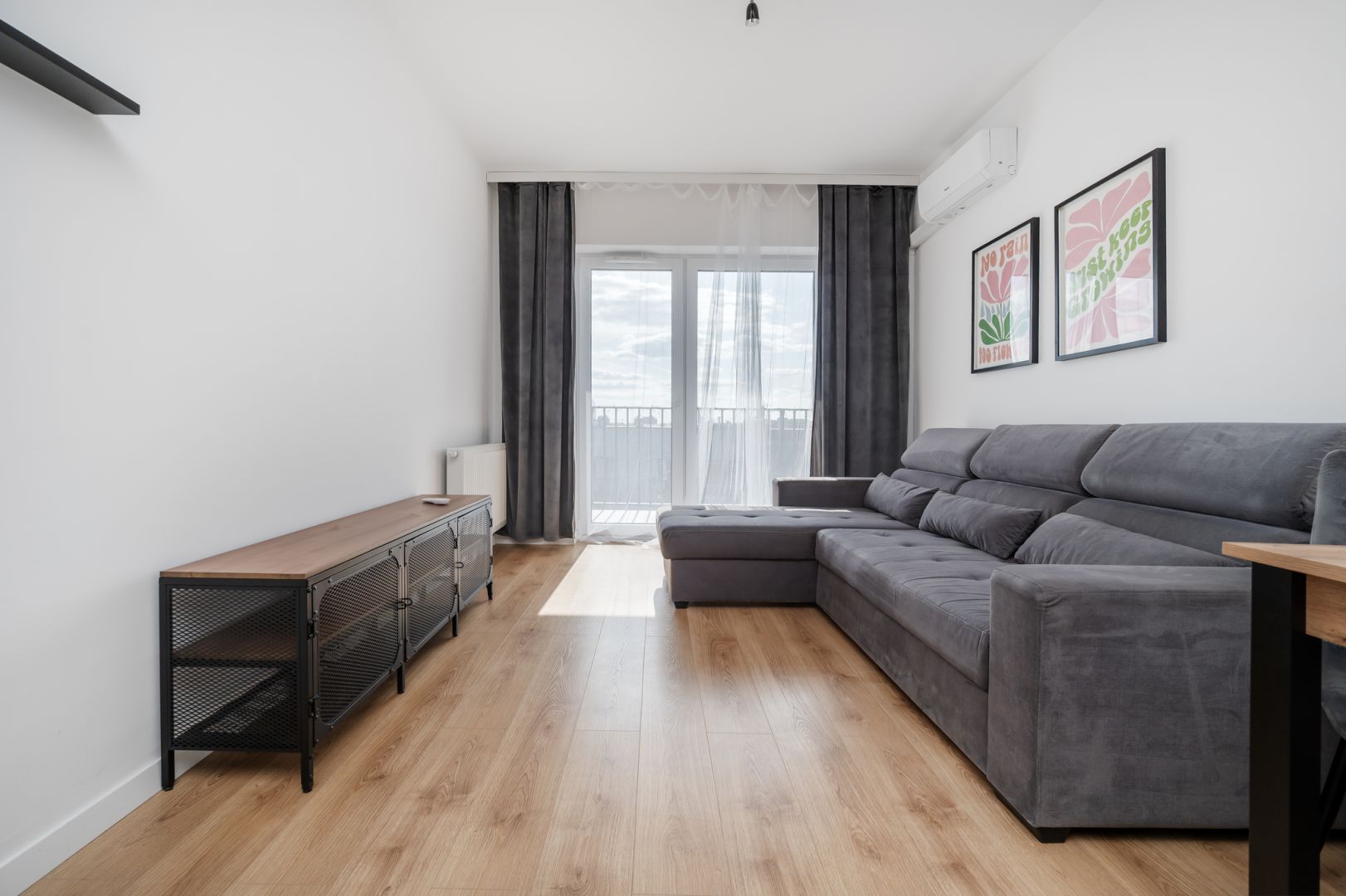 Modern 2-room apartment with air conditioning and balcony | ul. Pogonowskiego 4 - Apartment - Rent - Łódź, Polesie
