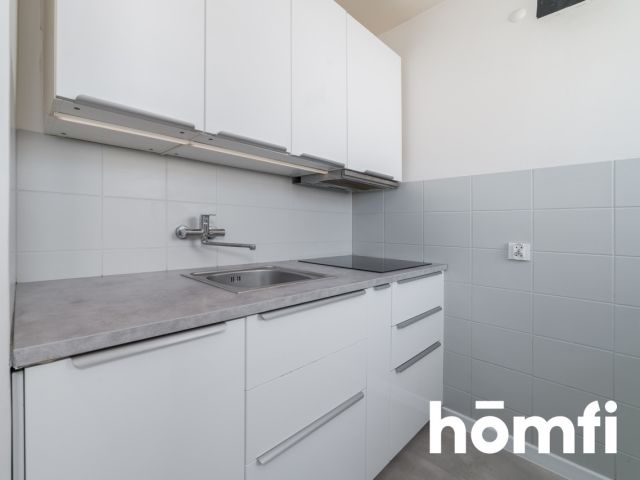 A functional 33.5 m² studio apartment for sale, located in a well-connected part of Łódź. - Apartment - Sale - Łódź, Polesie