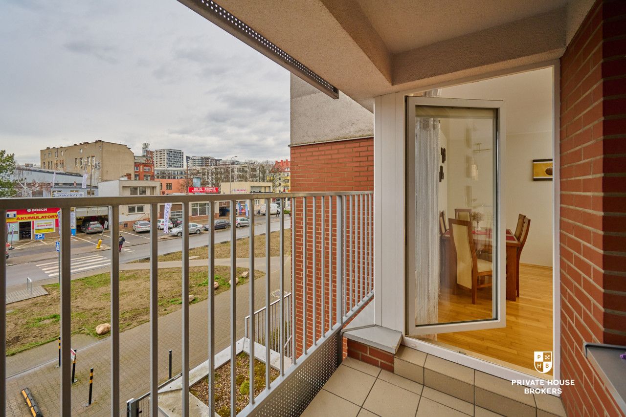 BEAUTIFUL 3 ROOM WITH GARAGE AND BALCONY - Apartment - Rent - Wrocław, Krzyki / Tarnogaj