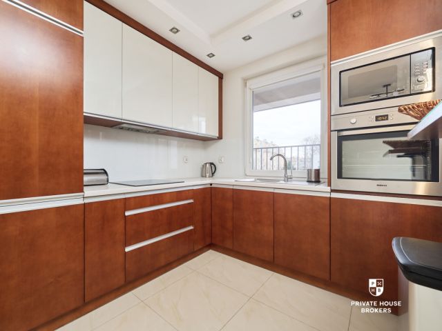 BEAUTIFUL 3 ROOM WITH GARAGE AND BALCONY - Apartment - Rent - Wrocław, Krzyki / Tarnogaj