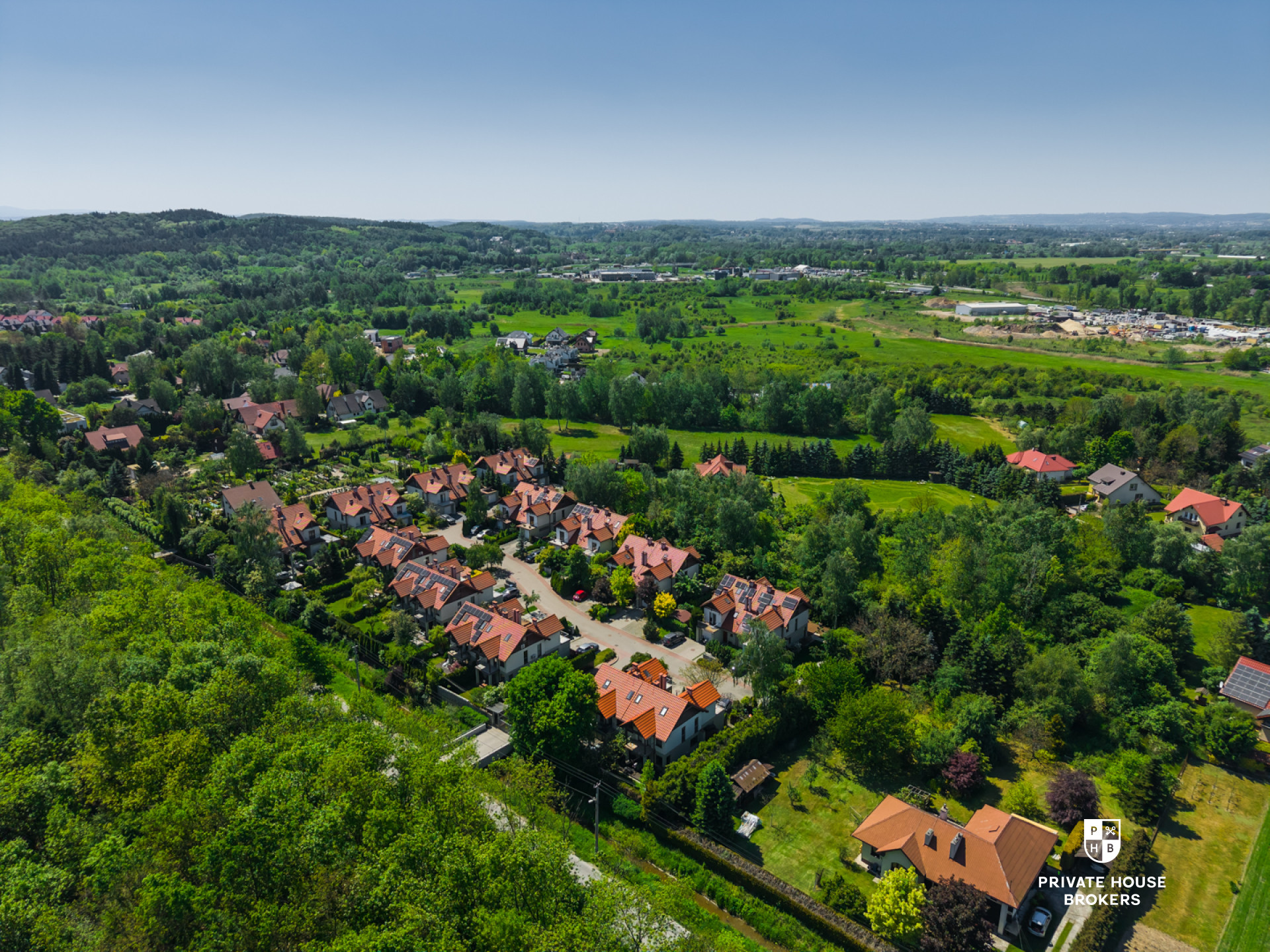 A unique property surrounded by greenery, Srebrne Uroczysko Street - House - Sale - Kraków, Podgórze / Kostrze