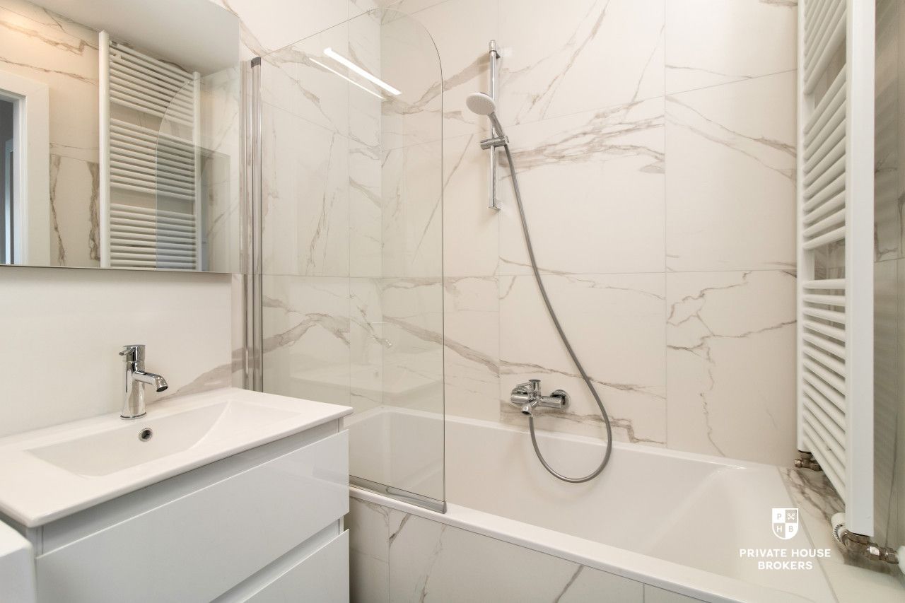 Be the 1st Tenant! Brand New 45m² Apt with AC, Balcony & Storage Unit | Tram 2 Min - Apartment - Rent - Kraków, Krowodrza / Górka Narodowa