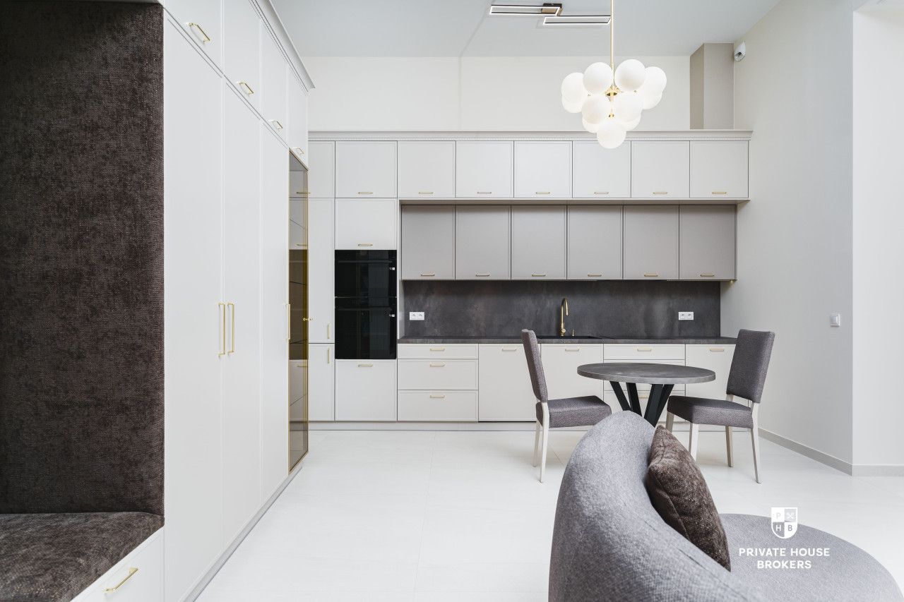 3 rooms Apartment, Old Town, Noble Residence - Apartment - Rent - Kraków, Śródmieście / Stare Miasto