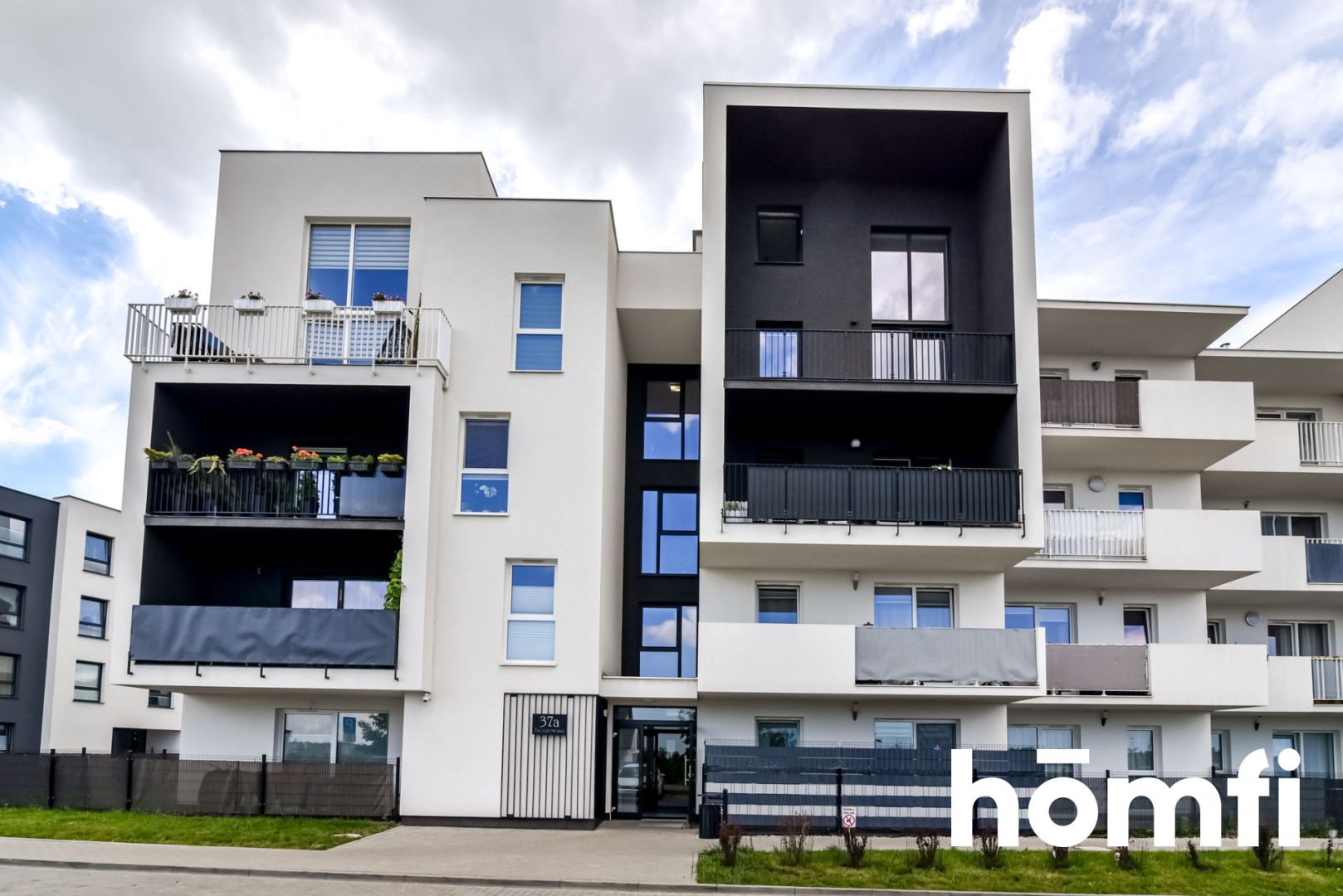 A spacious 3-room Rotmanka apartment - Квартира - Оренда - Gdański, Pruszcz Gdański / Rotmanka