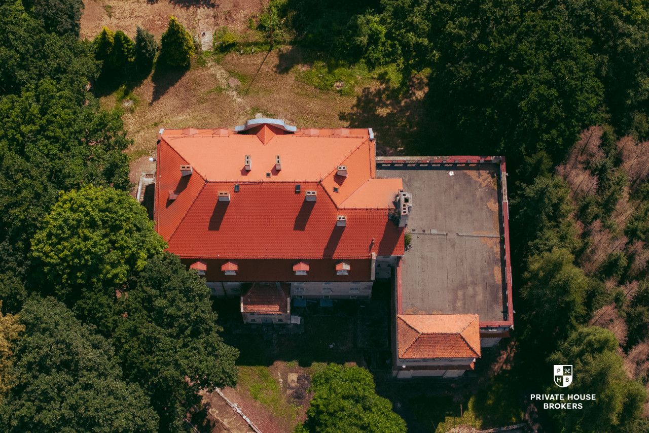 Pałac z aktualnym Pozwoleniem na Budowę / Inwestycja / Dom Opieki / Hotel SPA - Lokal użytkowy - Sprzedaż - Świdnicki, Świdnica / Bystrzyca Górna