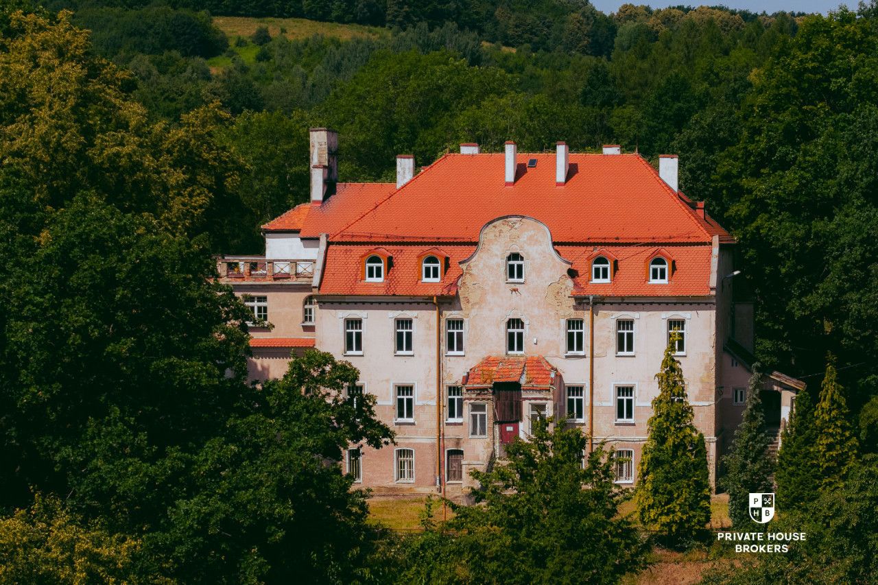 Pałac z aktualnym Pozwoleniem na Budowę / Inwestycja / Dom Opieki / Hotel SPA - Lokal użytkowy - Sprzedaż - Świdnicki, Świdnica / Bystrzyca Górna
