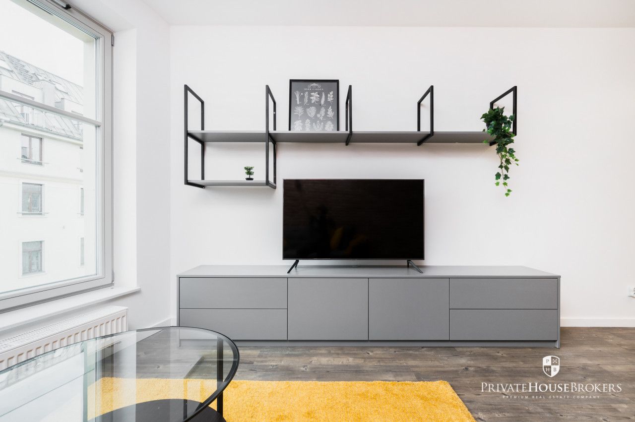 One- bedroom apartment Miodowa str. 42 - Apartment - Rent - Kraków, Śródmieście / Kazimierz