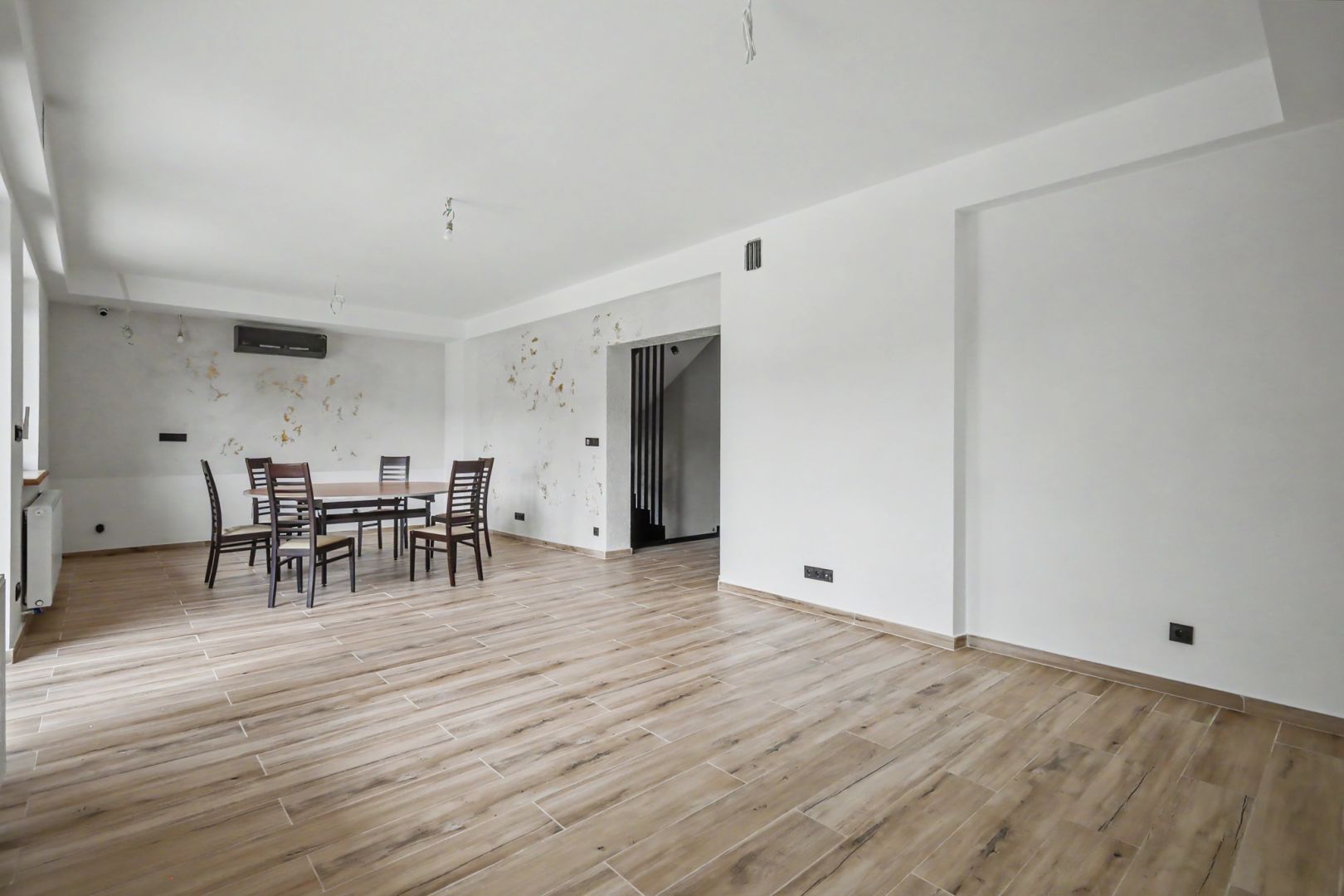 House with Guest House Potential | Holy Cross Trail - House - Sale - Kielecki, Nowa Słupia