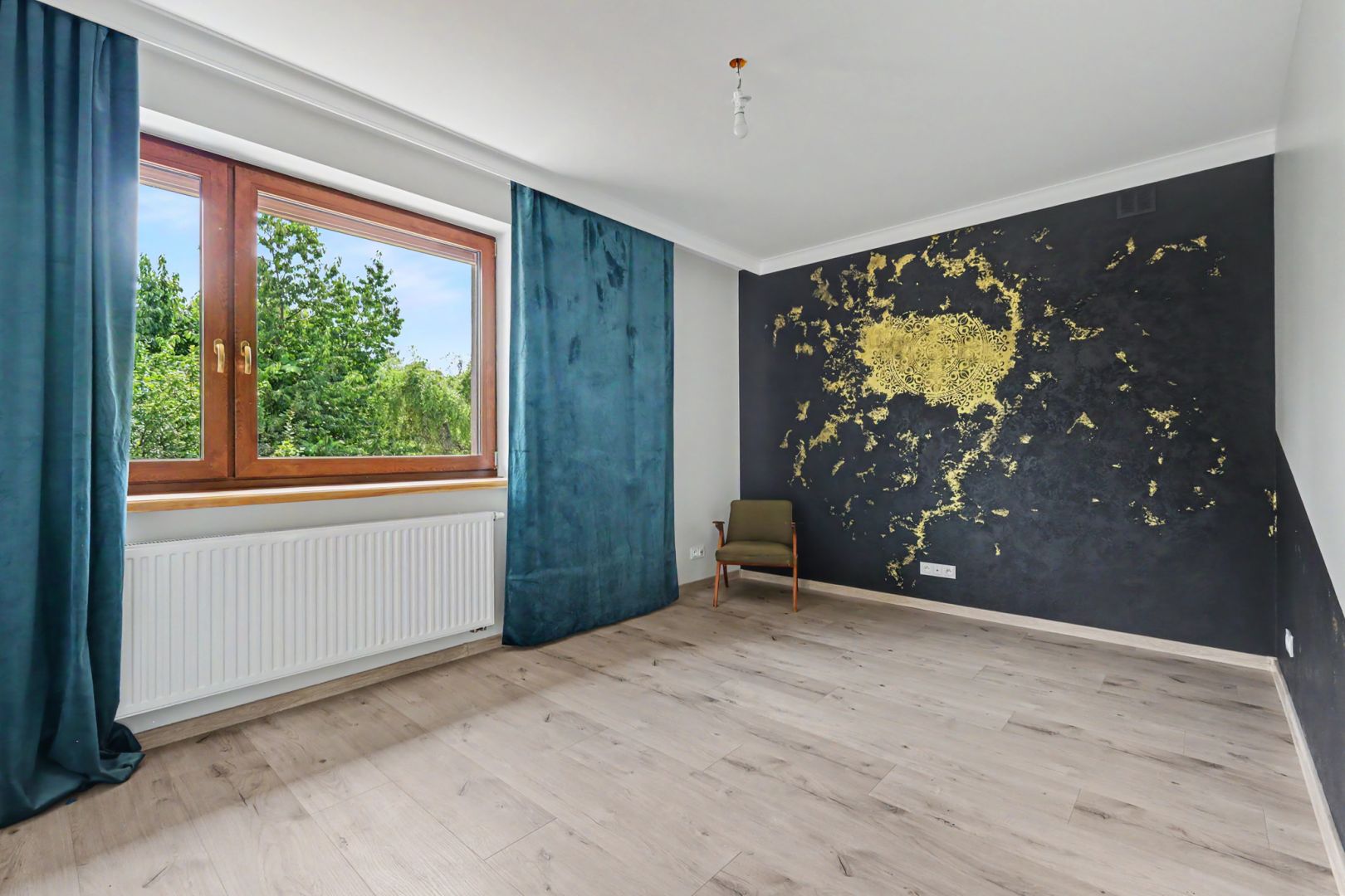 House with Guest House Potential | Holy Cross Trail - House - Sale - Kielecki, Nowa Słupia