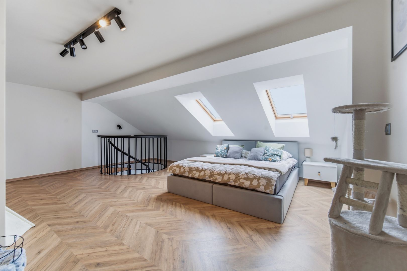 PRESTIŻOWY DWUPOZIOMOWY APARTAMENT | TYCHY ŻWAKÓW - Mieszkanie - Sprzedaż - Tychy, Żwaków