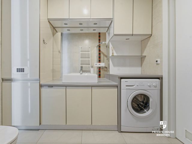 Bright 53,4m2 in a quiet place near "Aleja Brzozowa" - Apartment - Sale - Częstochowa, Parkitka