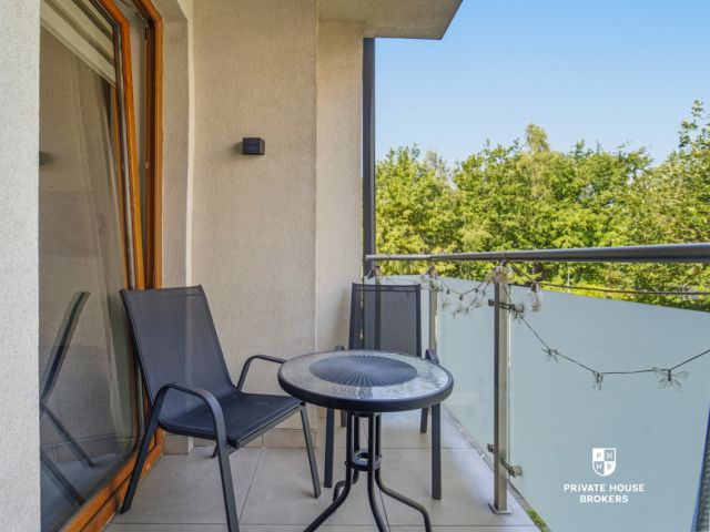 Bright 53,4m2 in a quiet place near "Aleja Brzozowa" - Apartment - Sale - Częstochowa, Parkitka