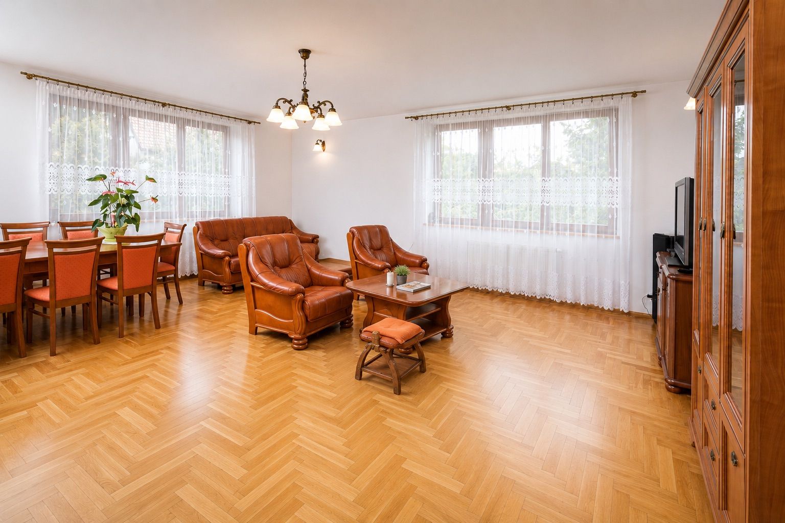 Large house with investment potential in Olsztyn - Дім - Продаж - Olsztyn, Pieczewo