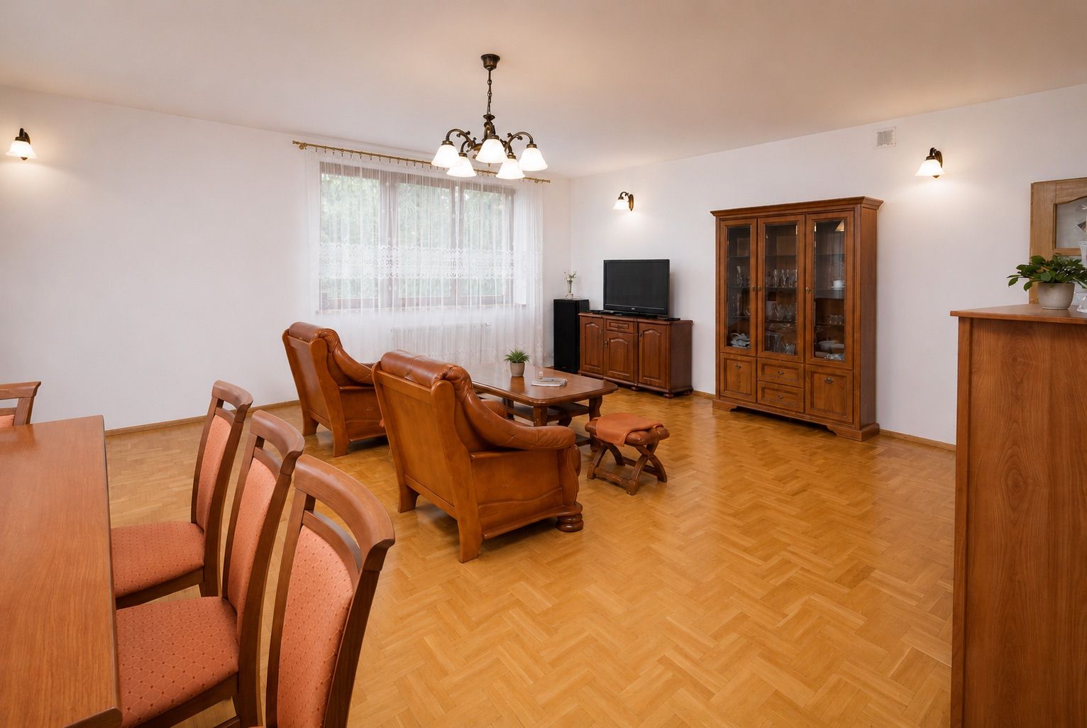 Large house with investment potential in Olsztyn - Дім - Продаж - Olsztyn, Pieczewo