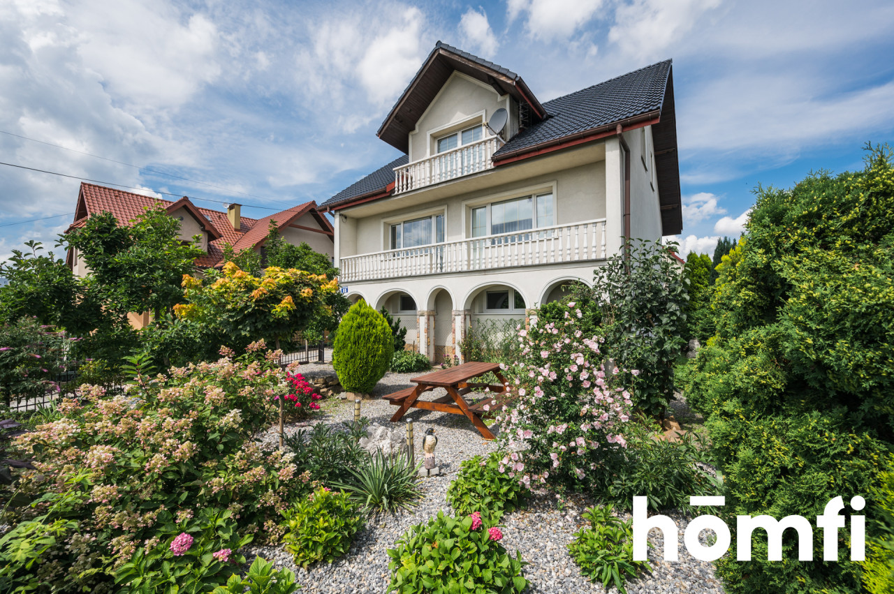 265 m2 A detached house with a driveway and a garden, plot 8 ares, Cechowa street | Piaski Wielkie District - House - Rent - Kraków, Podgórze / Piaski Wielkie
