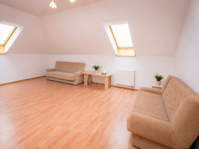 Lokal 152 m2 na biuro lub mieszkanie Olsztyn - Mieszkanie - Wynajem - Olsztyn, Pieczewo